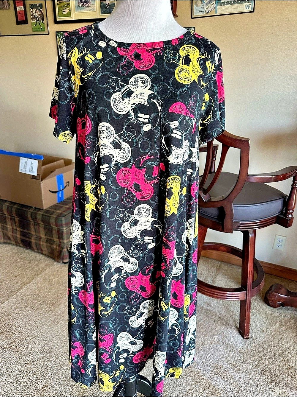 LuLaRoe Disney Mickey Minnie Swing Dress Size M Black Pink Yellow Colorful